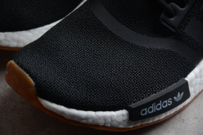 NMD R1