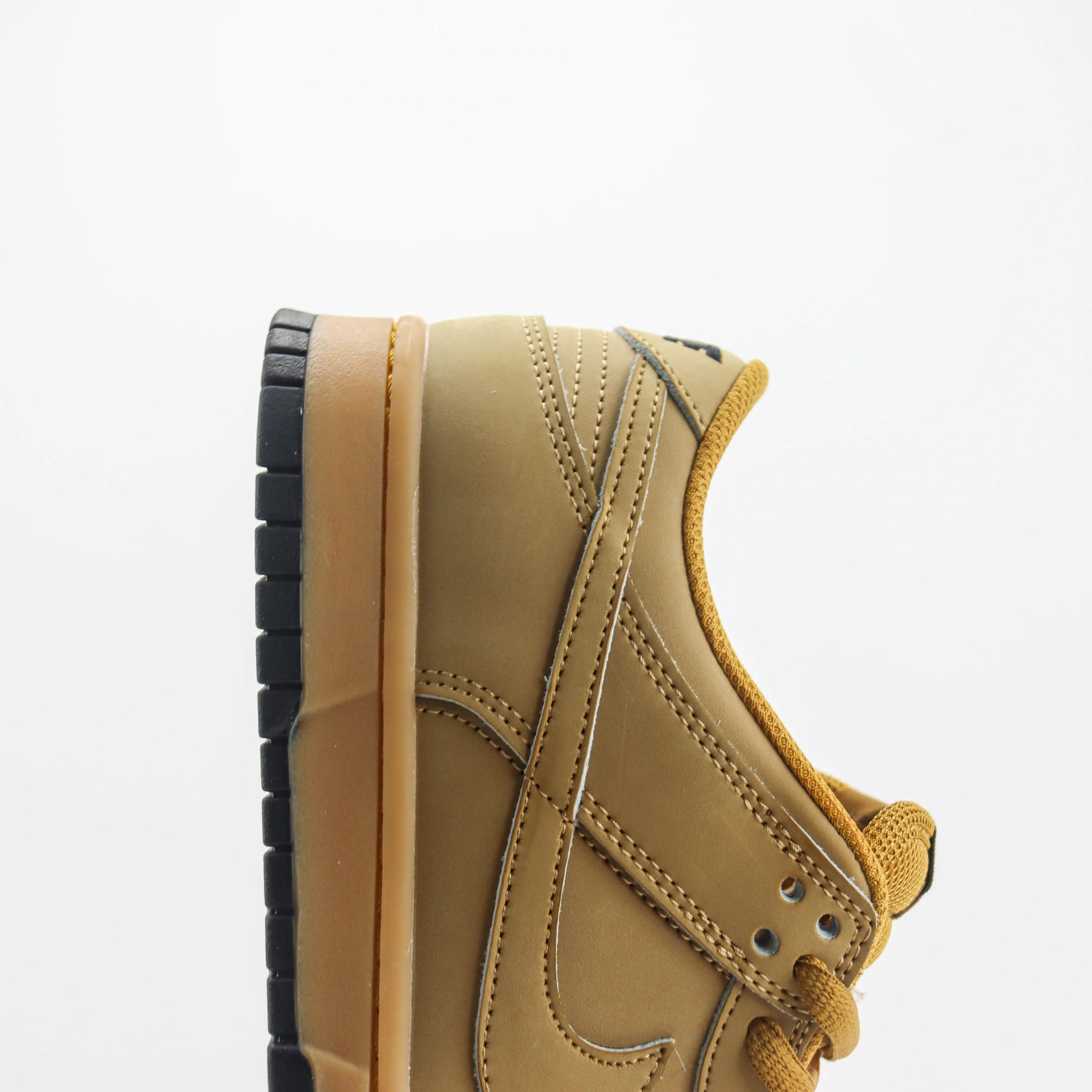 Dunk Low Wheat Retro