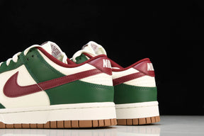 Dunk Low Gorge Green