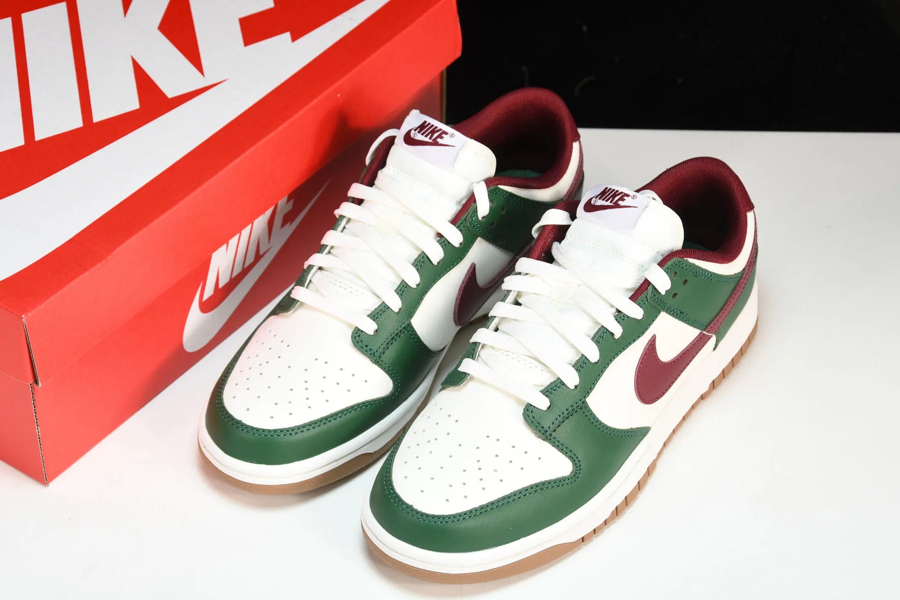 Dunk Low Gorge Green