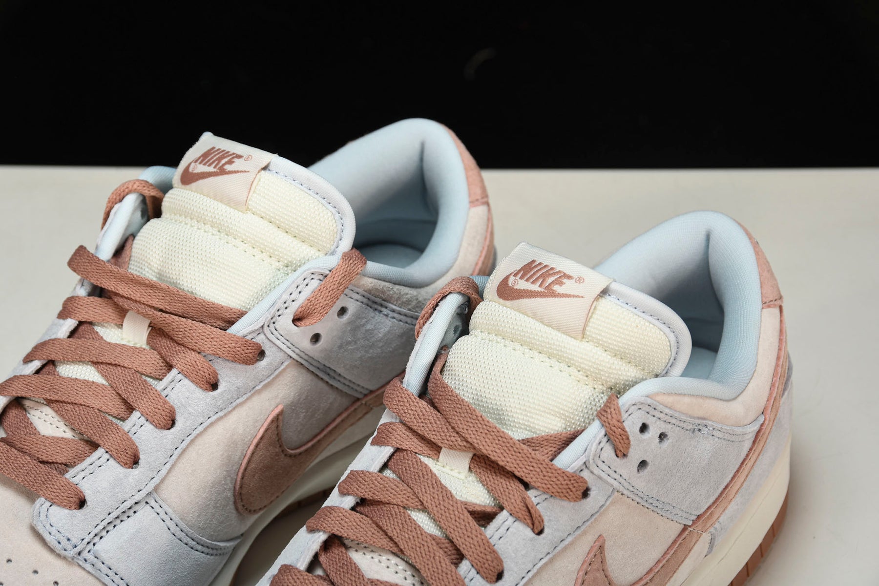Dunk Low Fossil Rose
