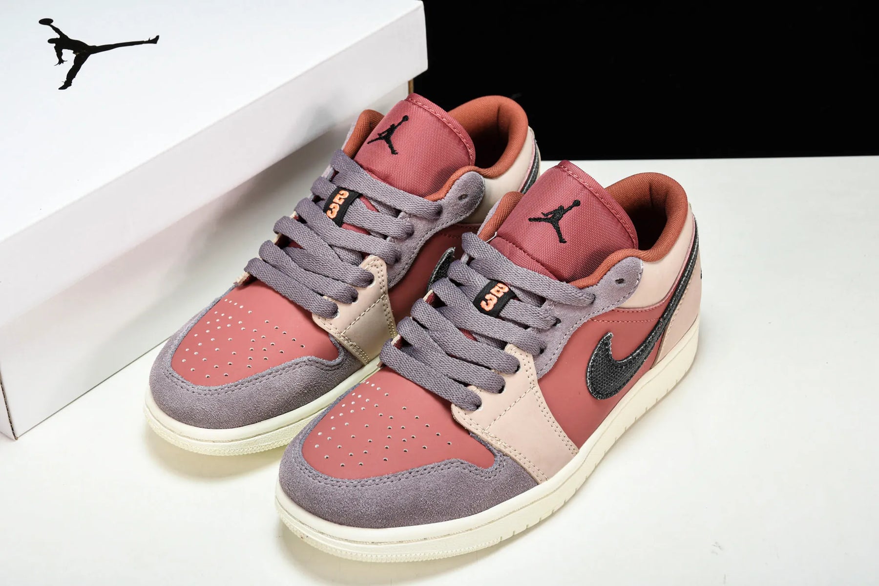 Air Jordan 1 Low