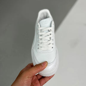 P. Oslo Maja White