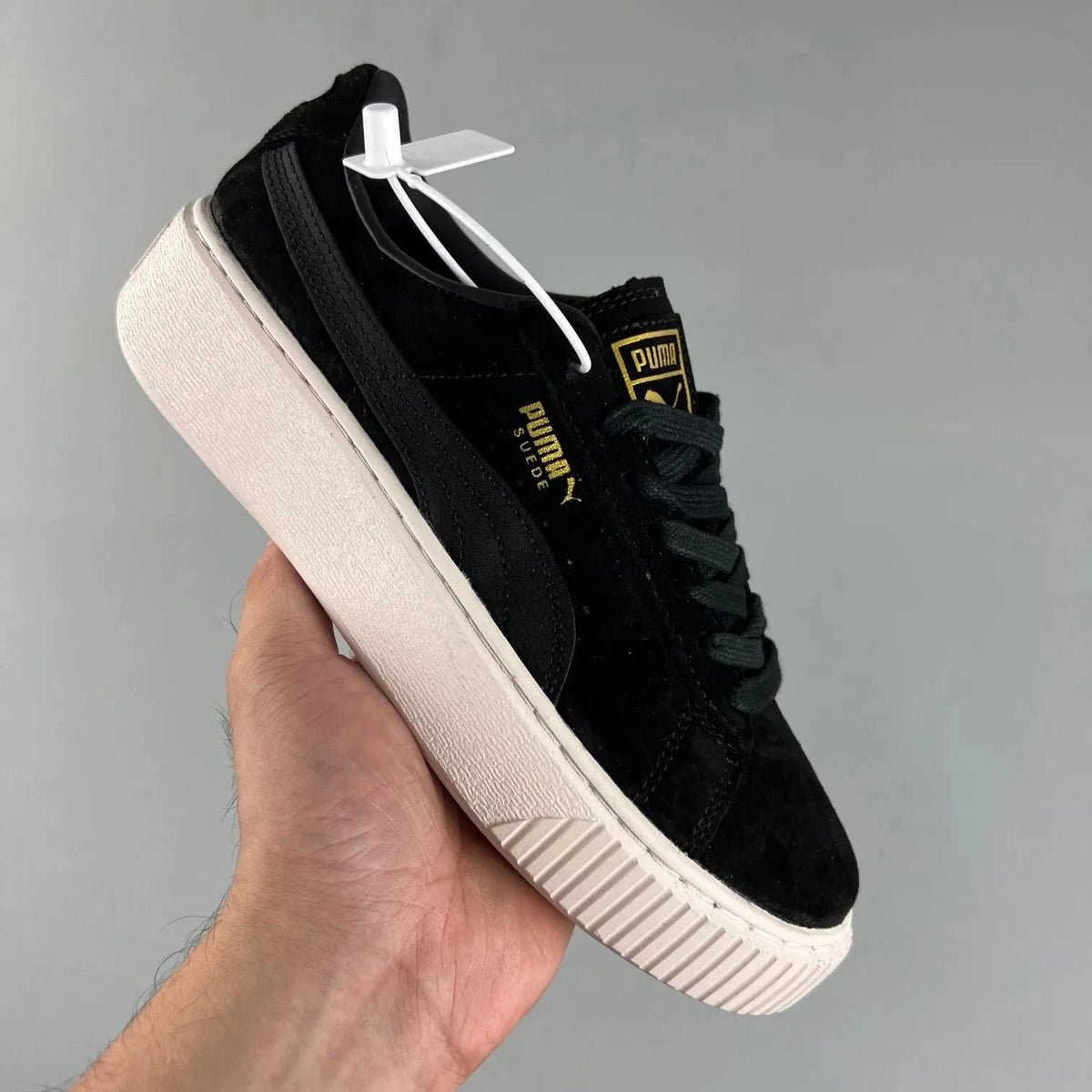 P. Suede Platform Black