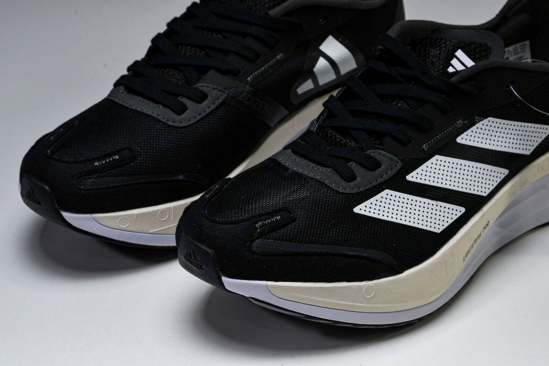 Adizero Boston 11