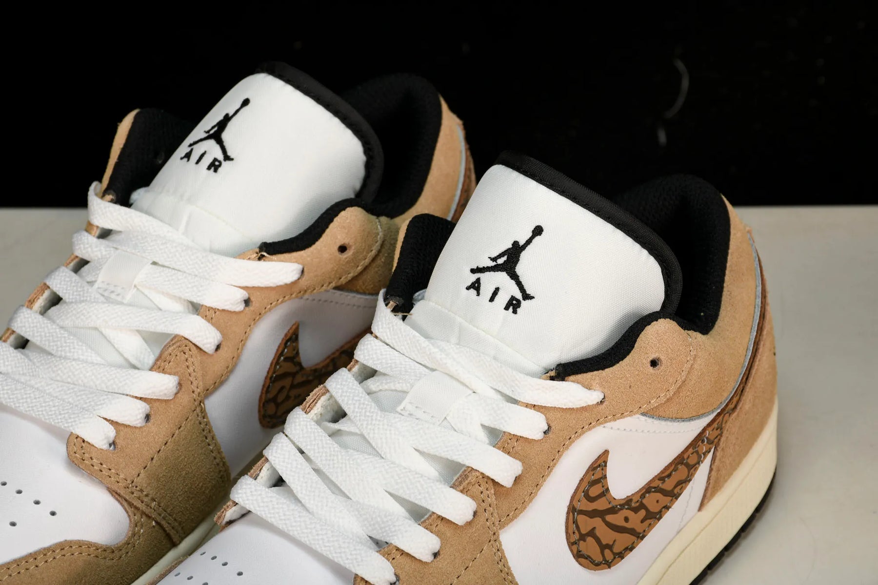 Air Jordan Low