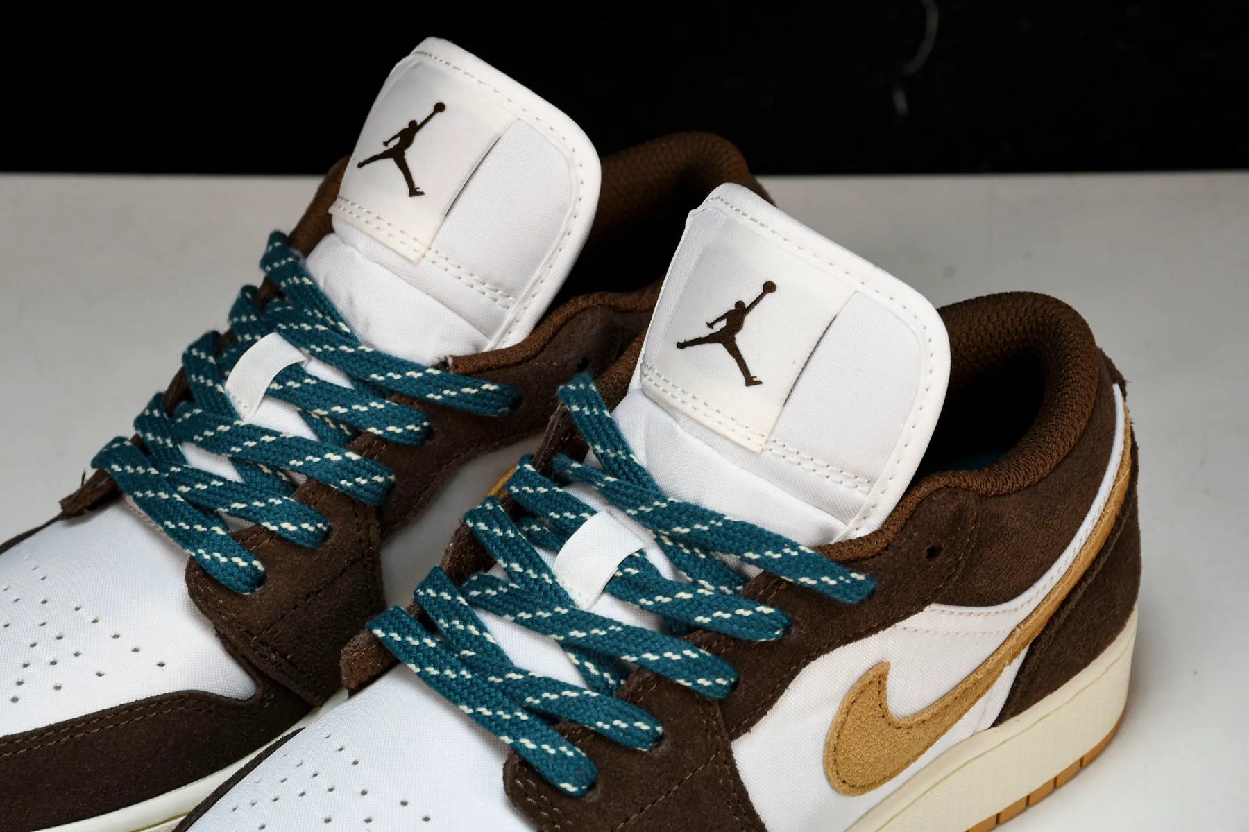 Air Jordan Low