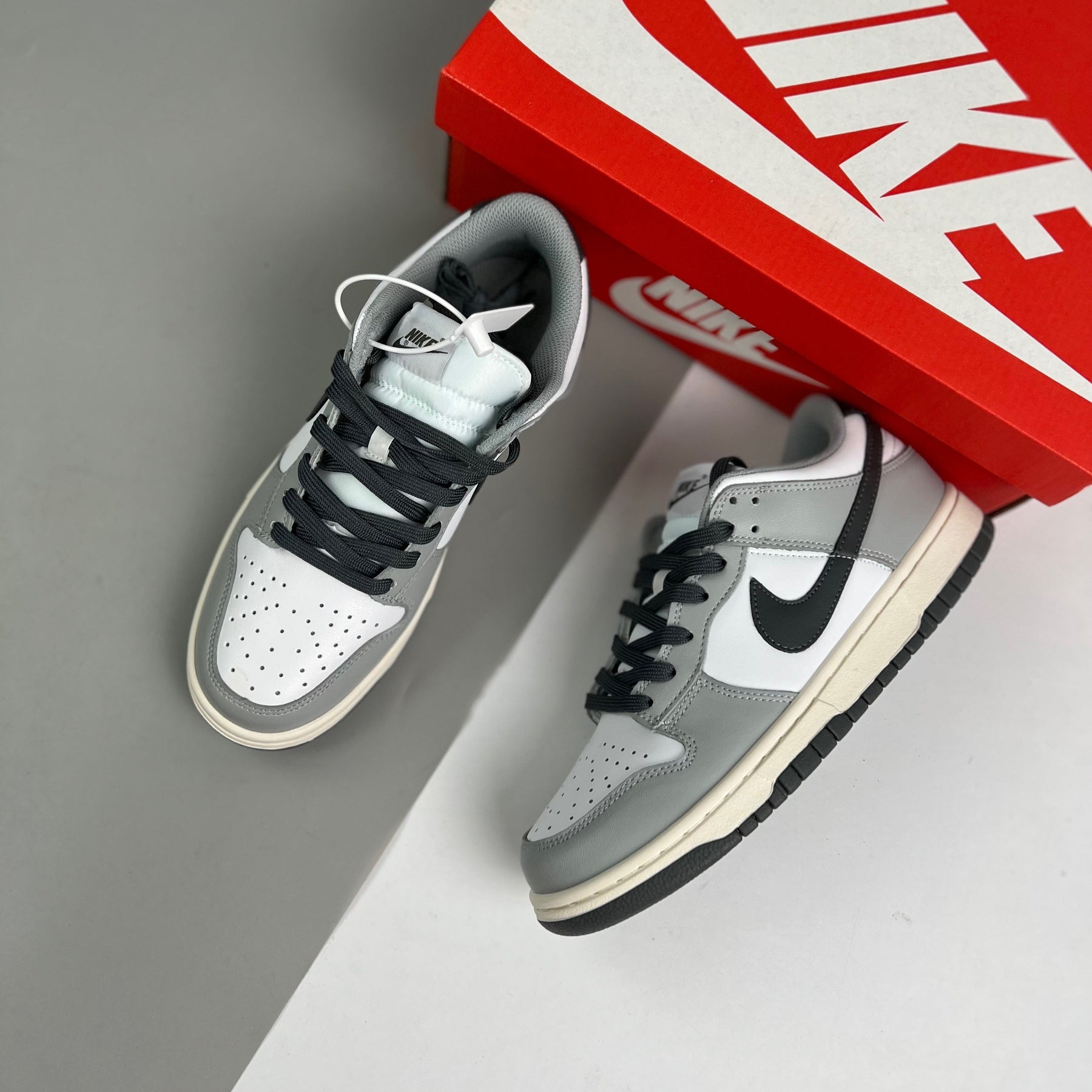 Dunk Low Smoke Gray