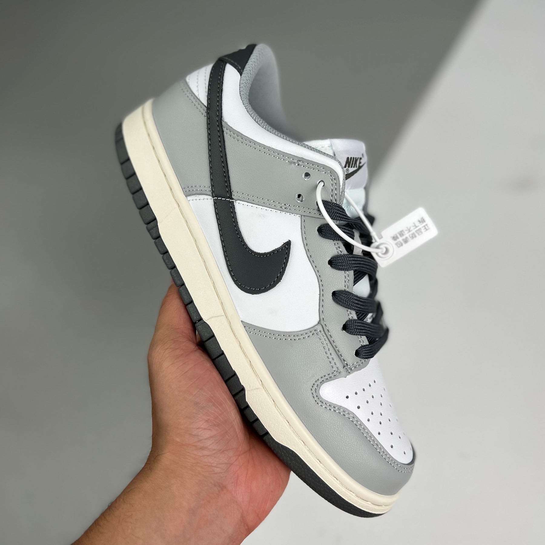 Dunk Low Smoke Gray