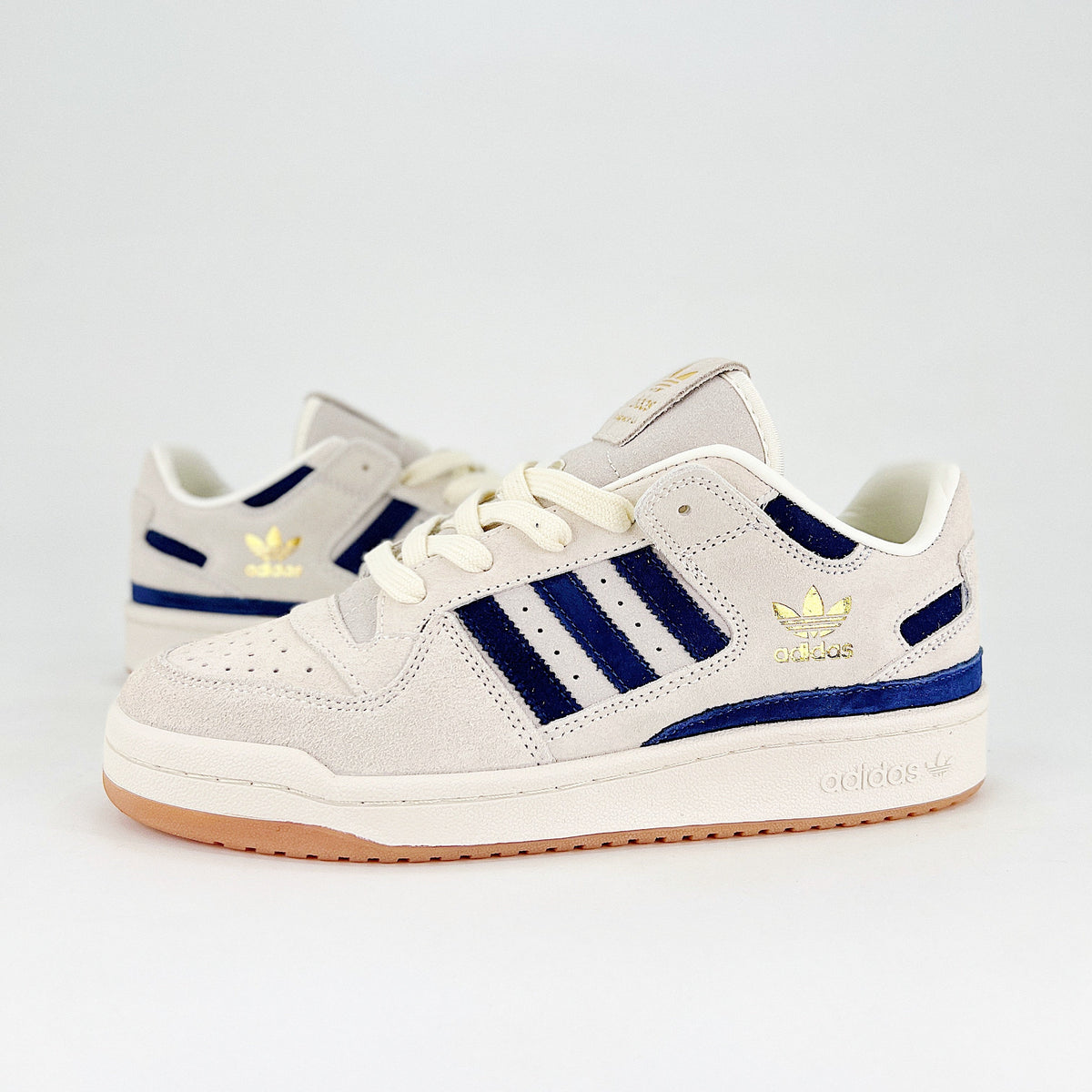 Forum 84 Low