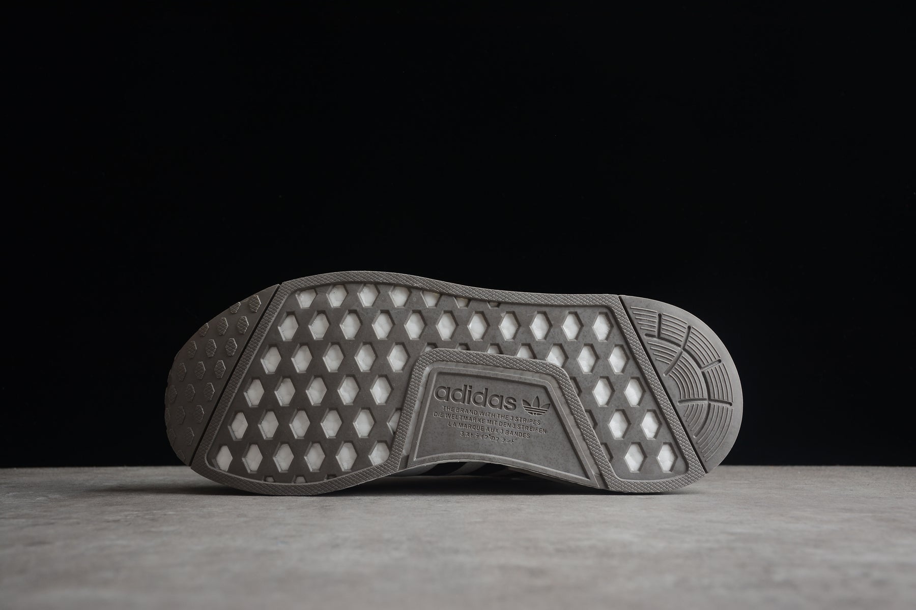 NMD R1