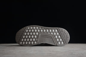 NMD R1