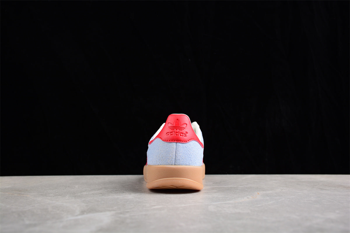 Gazelle Indoor