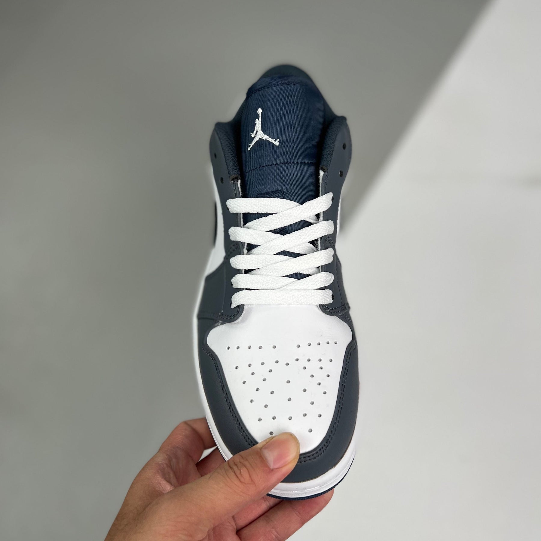 Air Jordan Mystic Navy