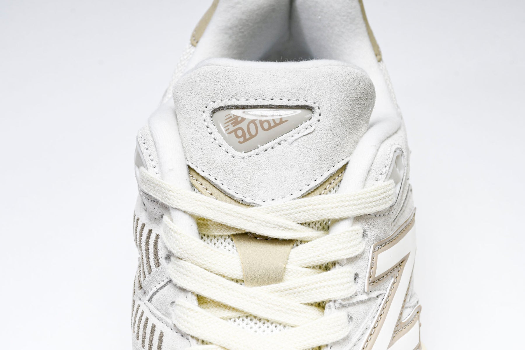 NB9060