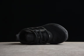 Ultraboost LTD 22