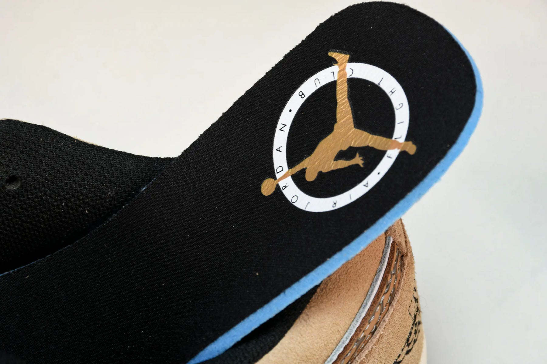 Air Jordan Low