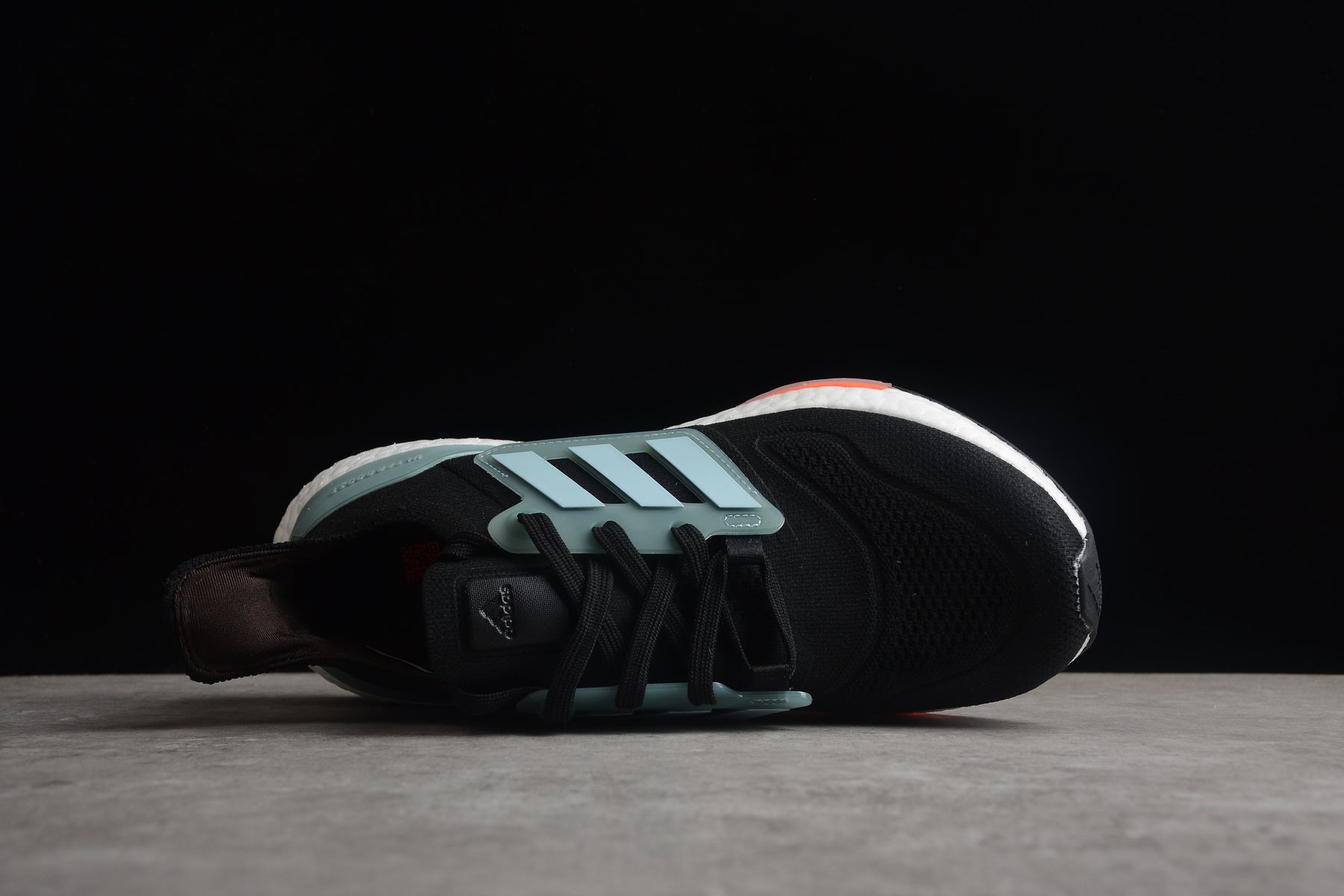 Ultraboost 21