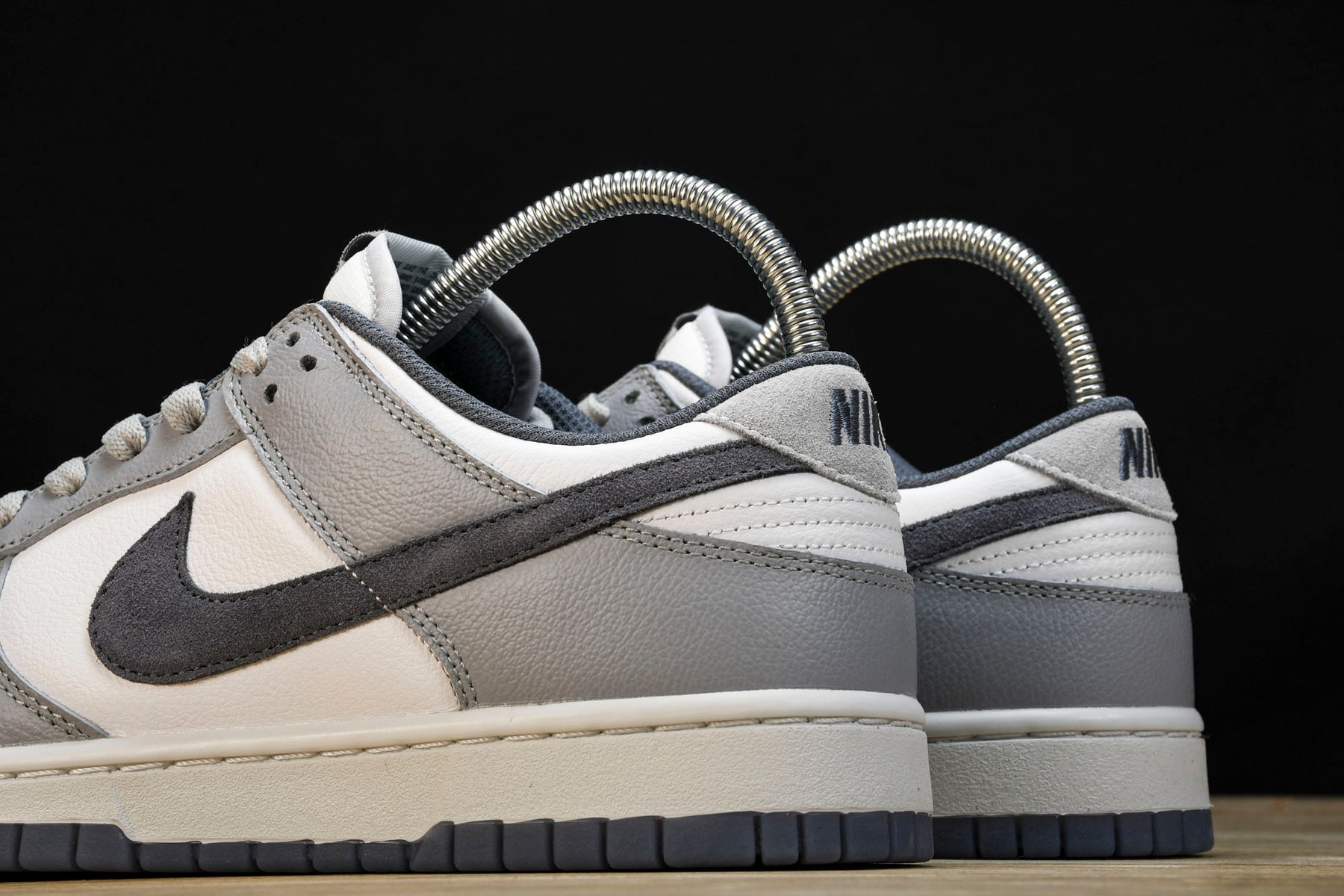 Dunk Low Gray Camurça