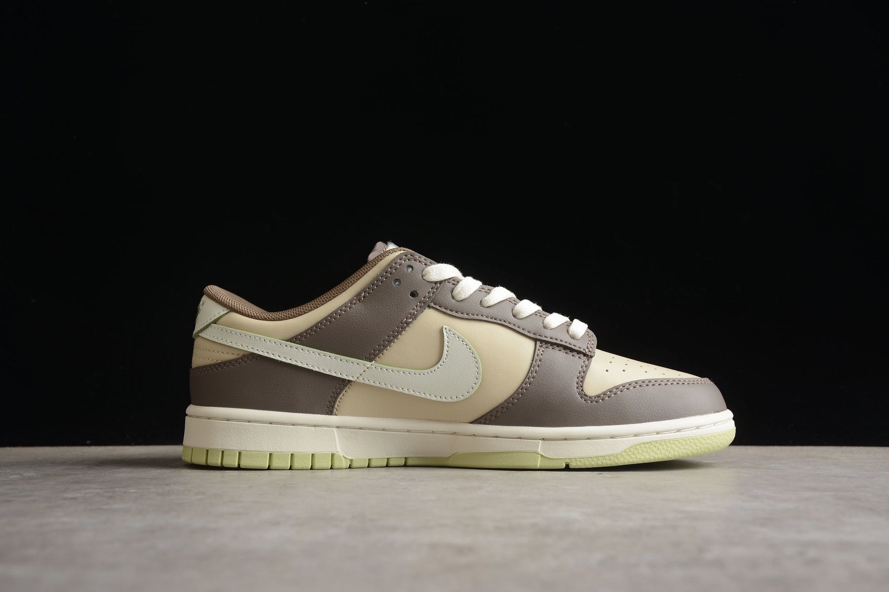 Dunk Low Retro