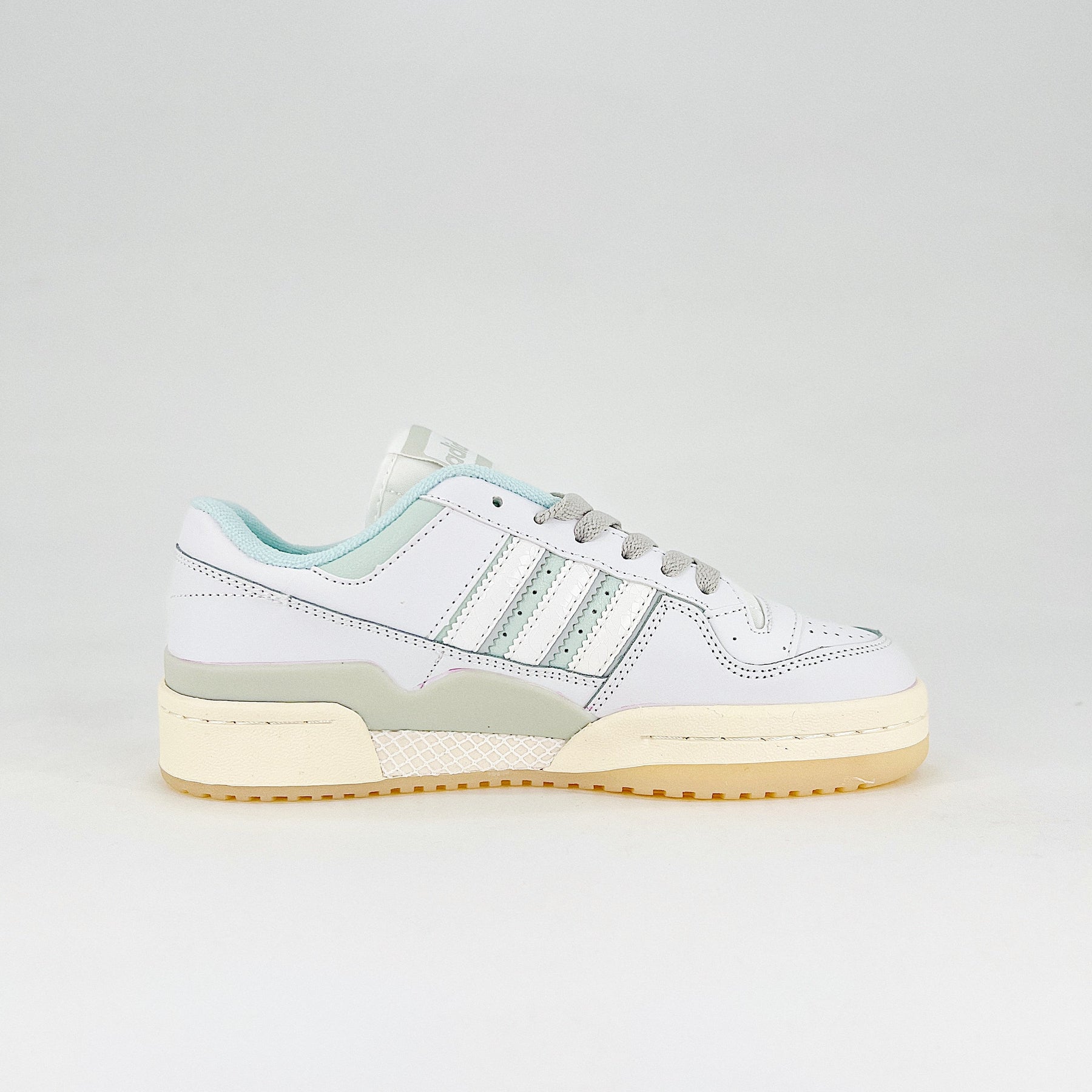 Forum 84 Low