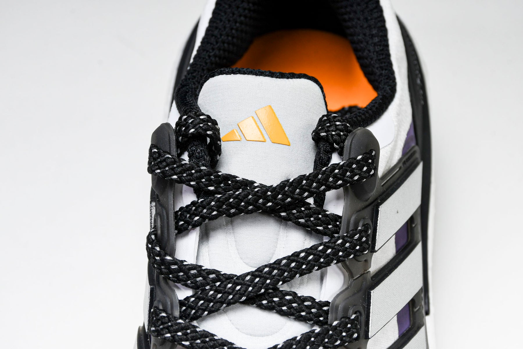 Ultraboost Light 23