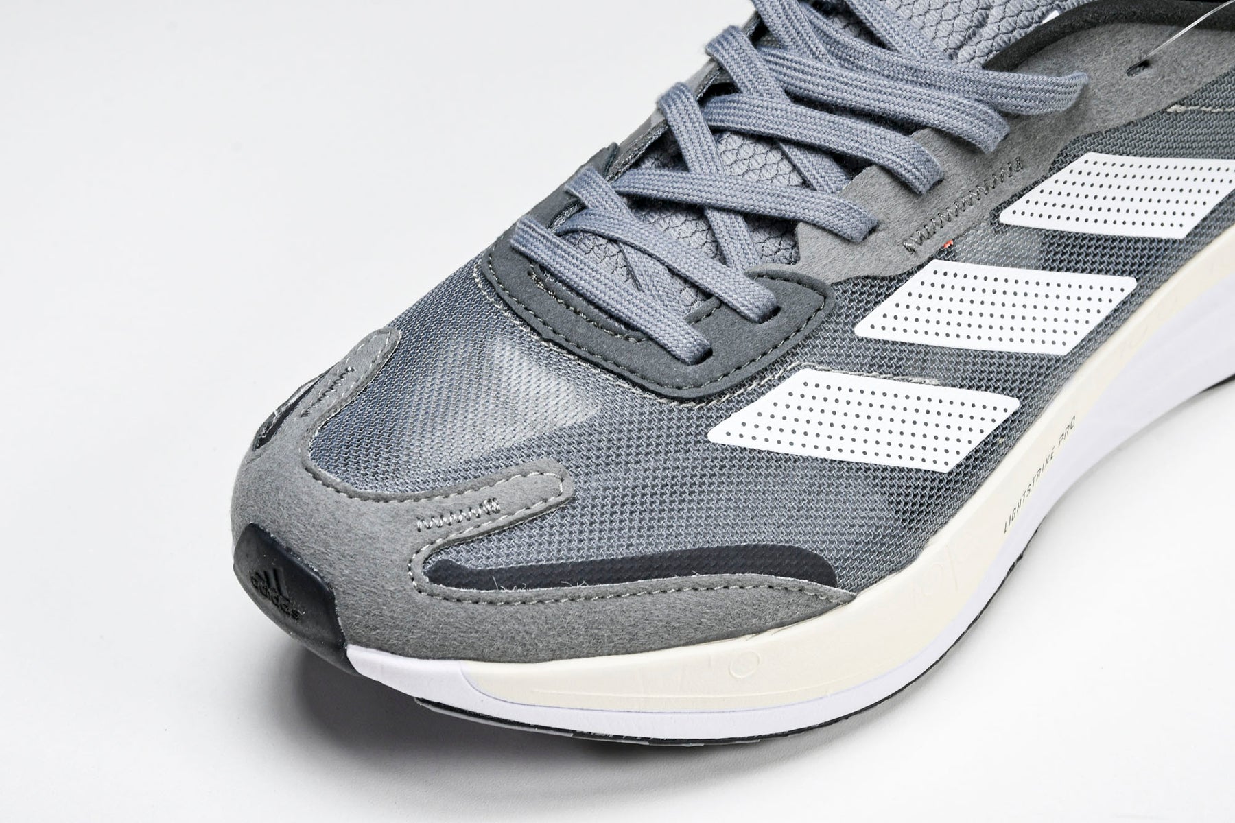 Adizero Boston 11