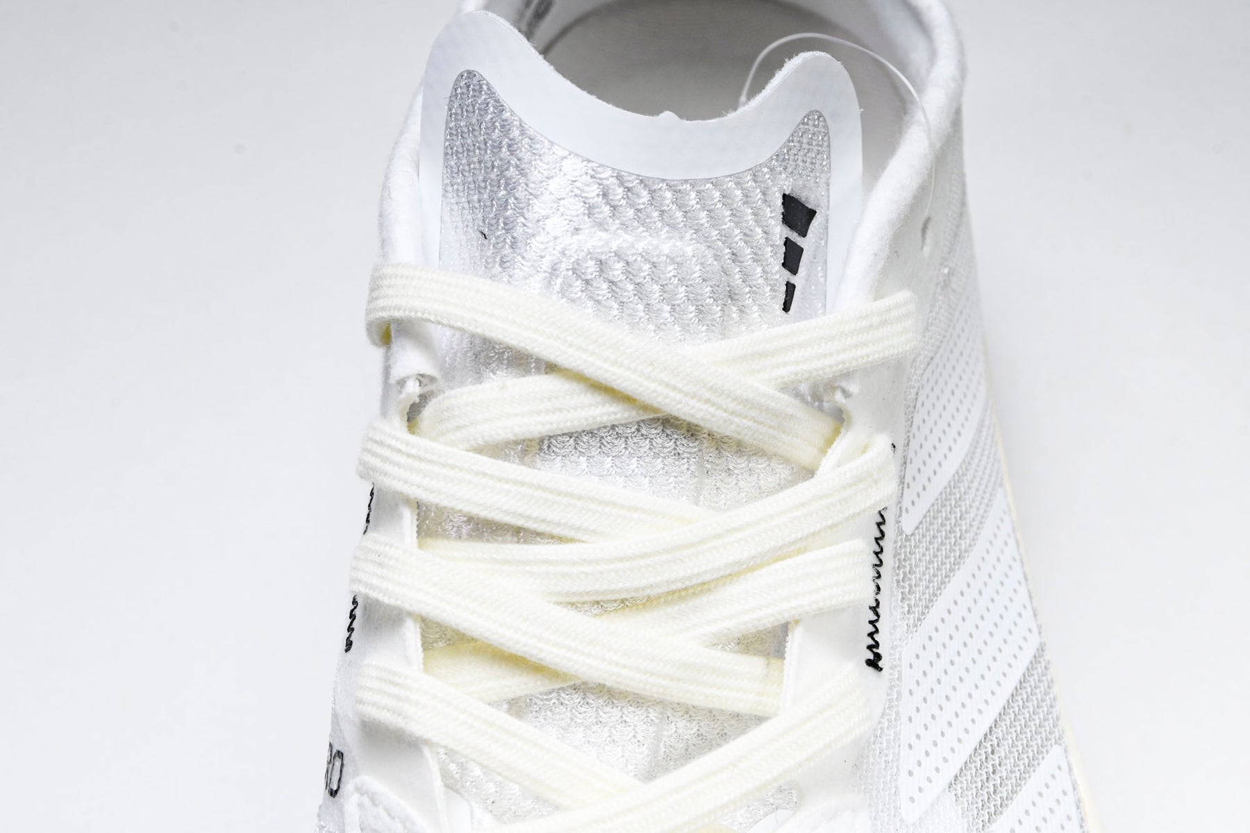 Adizero Boston 11