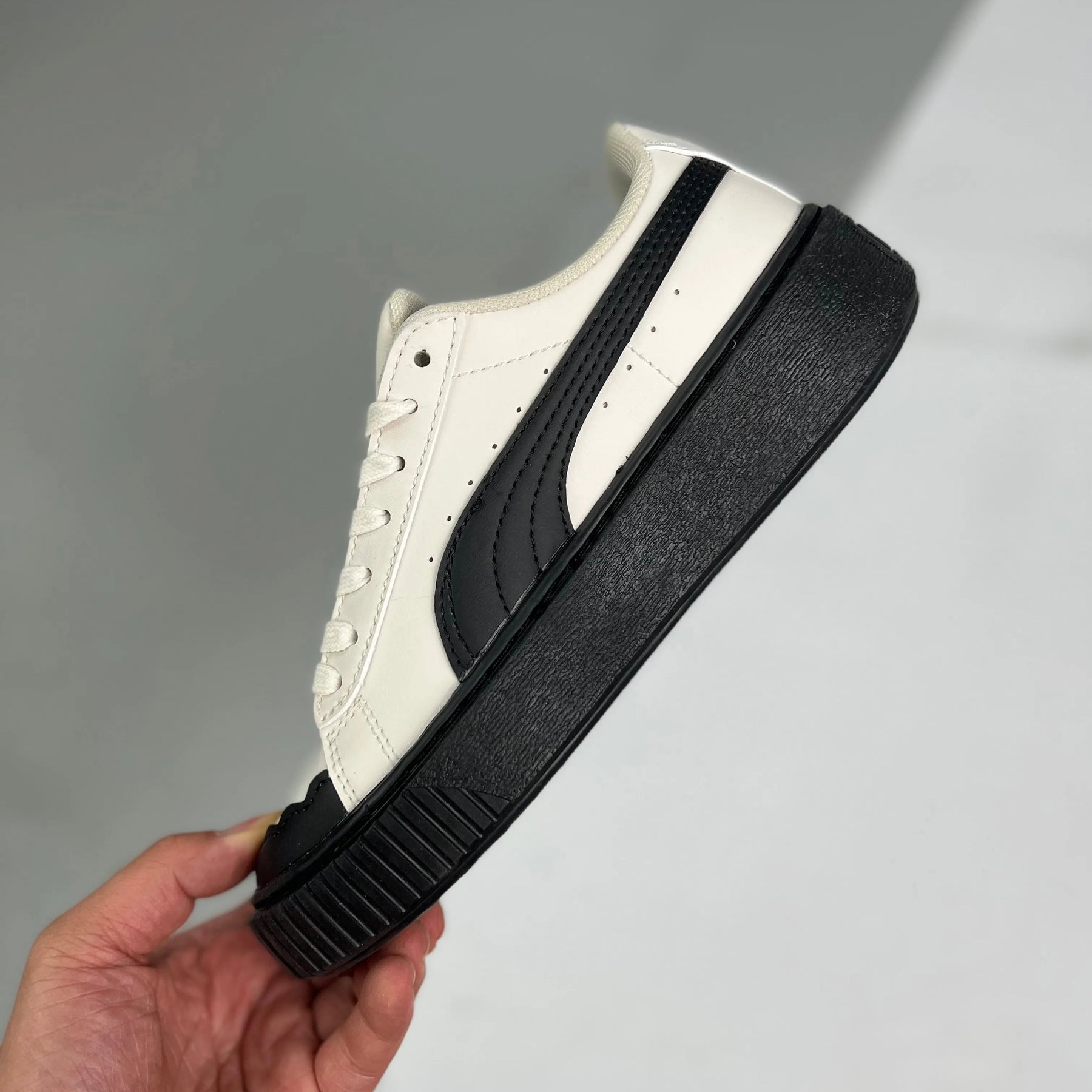 P. Basket Platform Animal