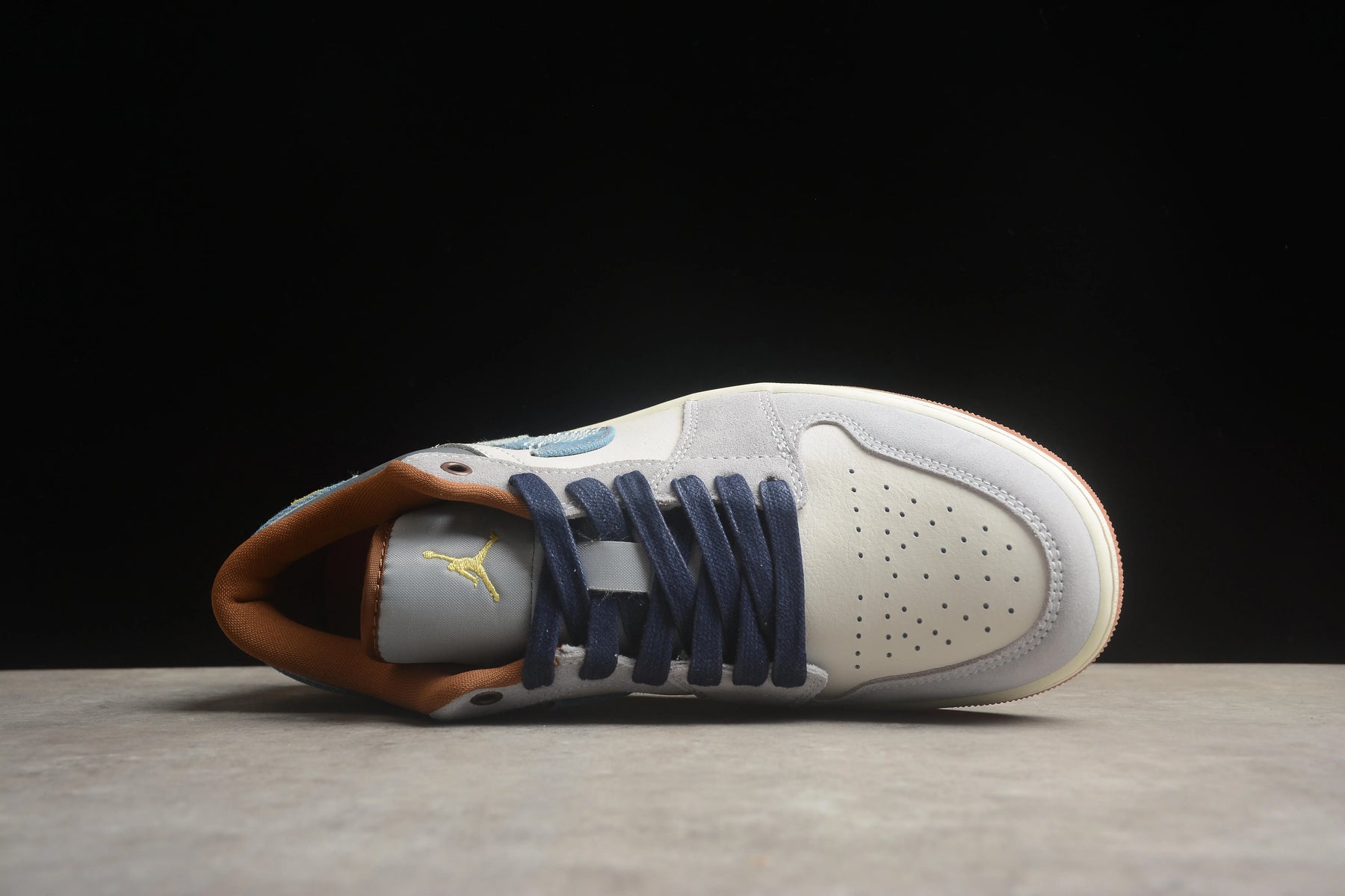Air Jordan 1 Low