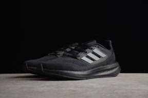 Ultraboost LTD 22