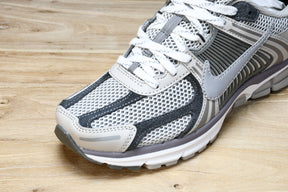 Zoom Vomero 5