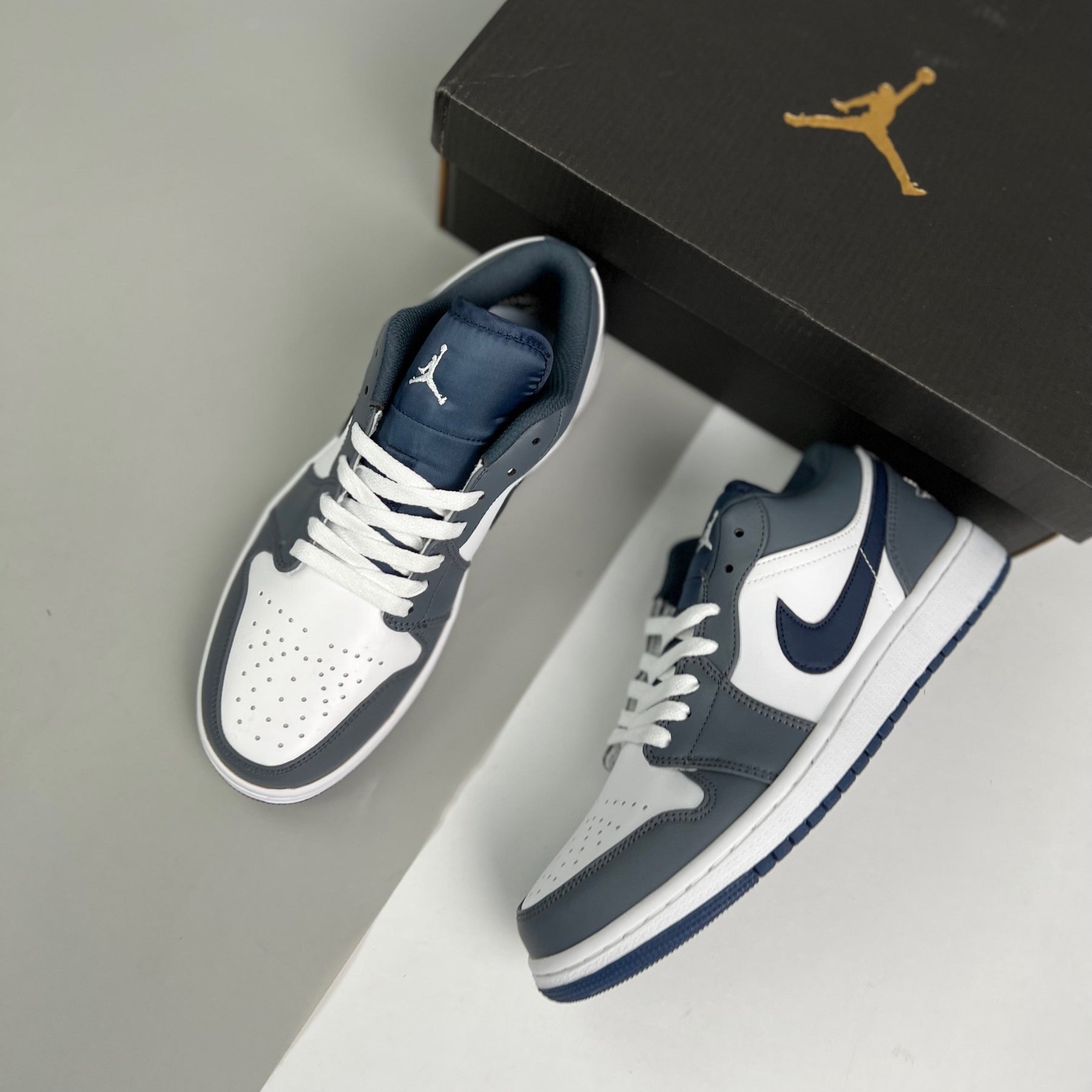 Air Jordan Mystic Navy