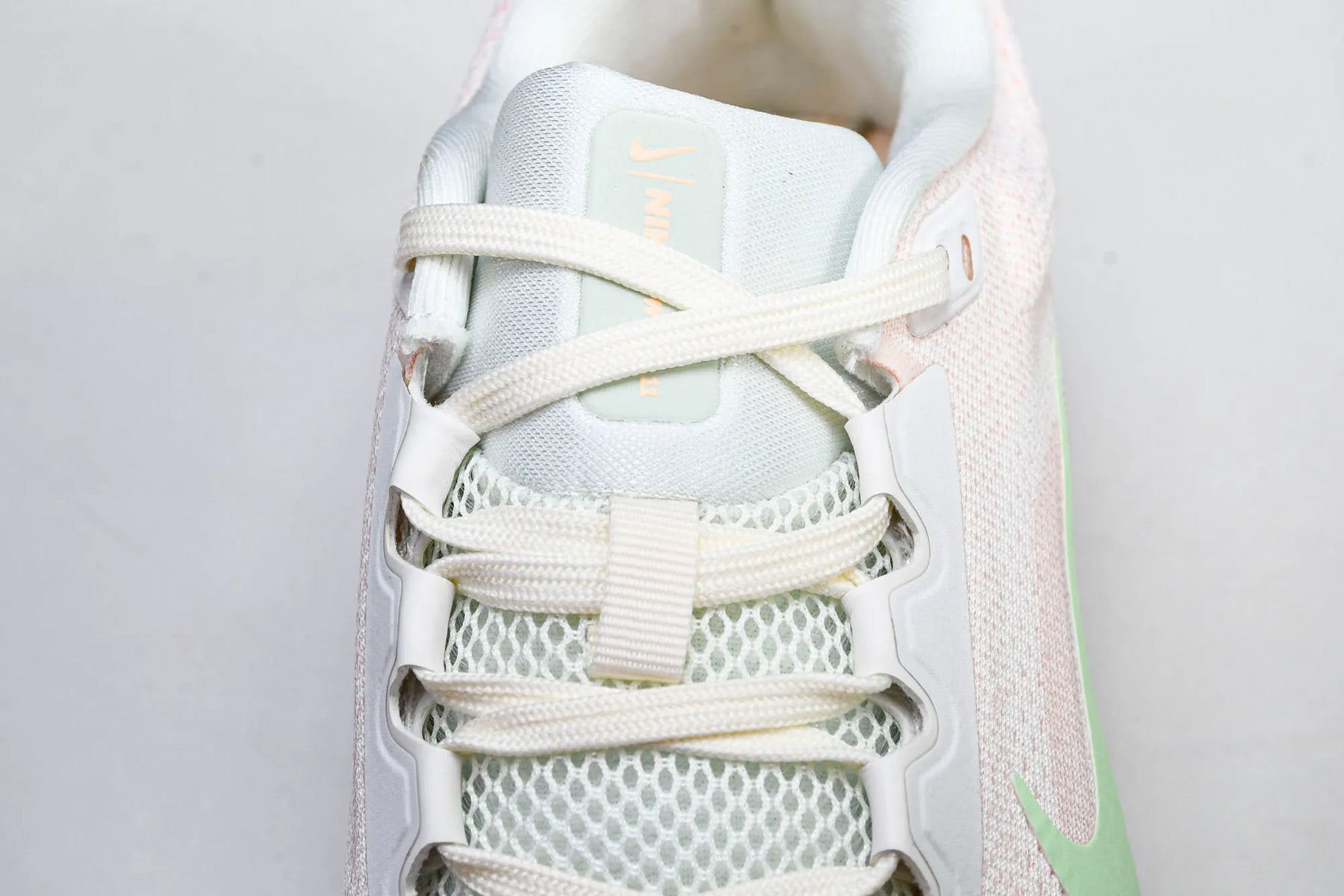 Zoom Winflo 11