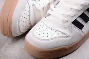 Forum 84 Low