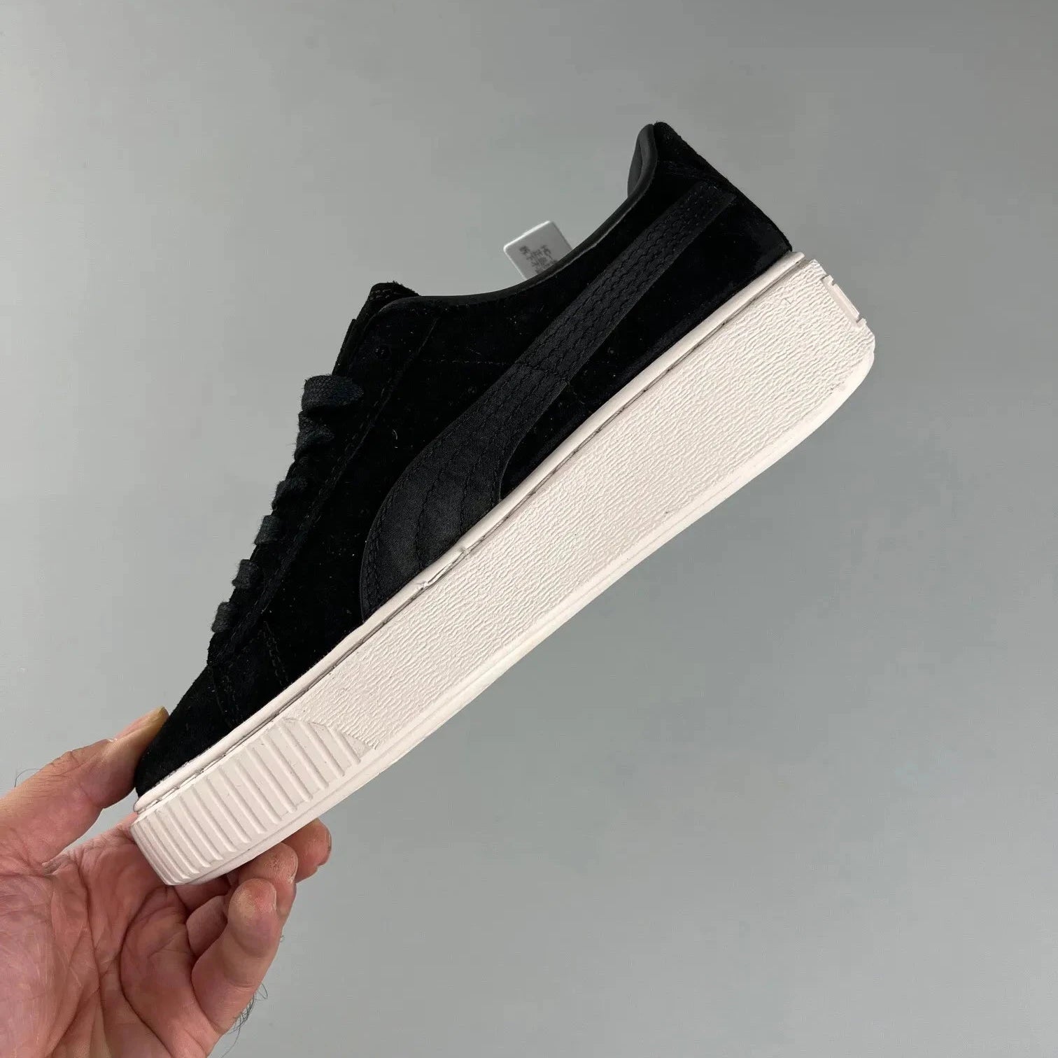 P. Suede Platform Black