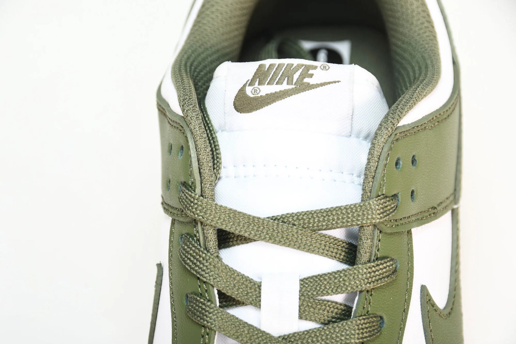 Dunk Low Oliva